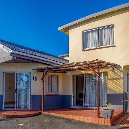 15 @ Porter Guesthouse Port Shepstone Exterior foto