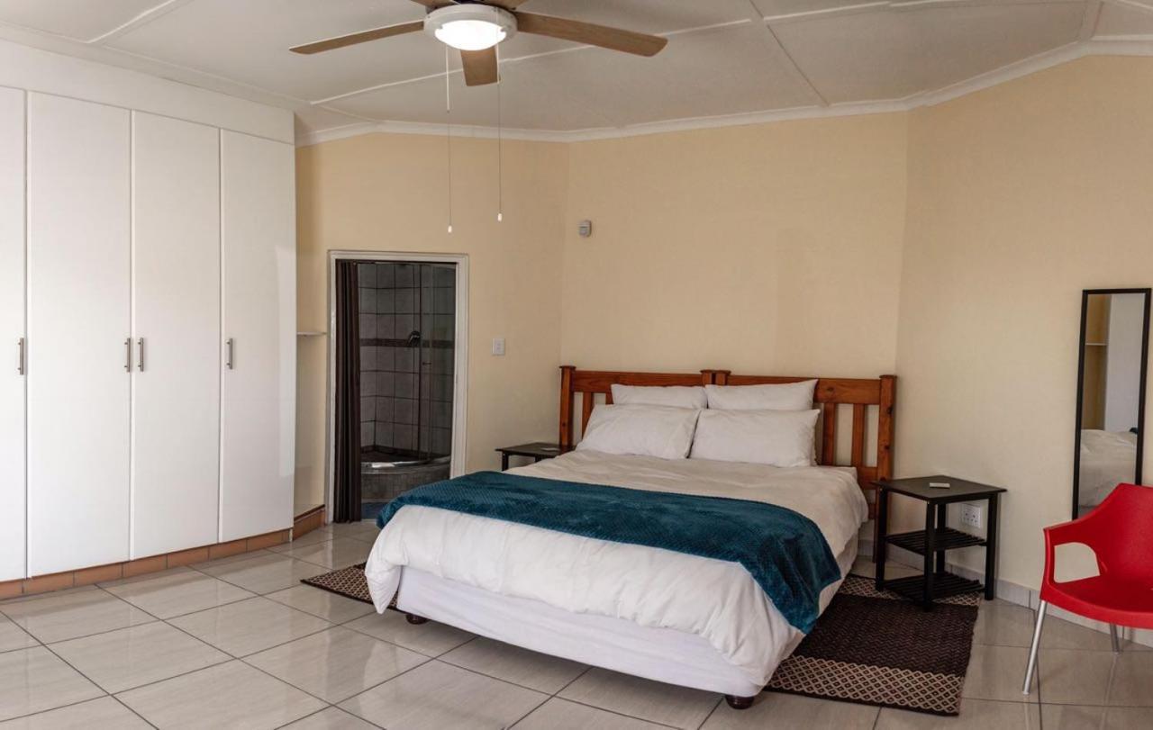 15 @ Porter Guesthouse Port Shepstone Exterior foto